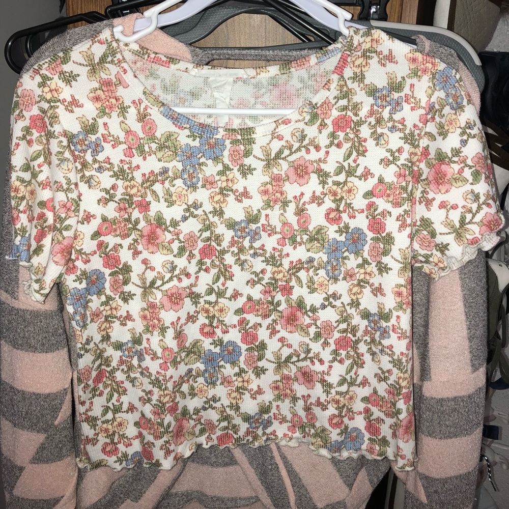 Cropped Caution to the Wind Floral Blouse